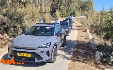 טיול לקוחות צ'מפיון מתל עזקה לאנדרטת הטייסים, בכבישים המפותלים של רמת רזיאל