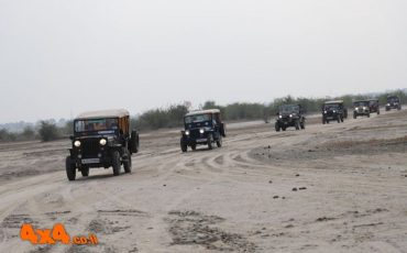 מסע בדרכים חלודות - סובב רג'יסטאן, הודו, ג'יפ וויליס 1942