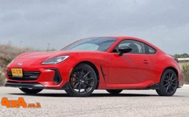 מבחן דרכים ספורטיבי: סובארו Subaru BRZ